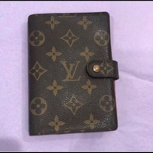 Louis Vuitton Small Ring Agenda